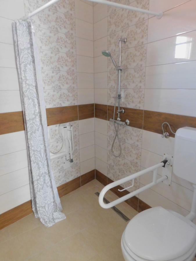 Berta Panzio Bed & Breakfast Hajdúszoboszló Eksteriør bilde